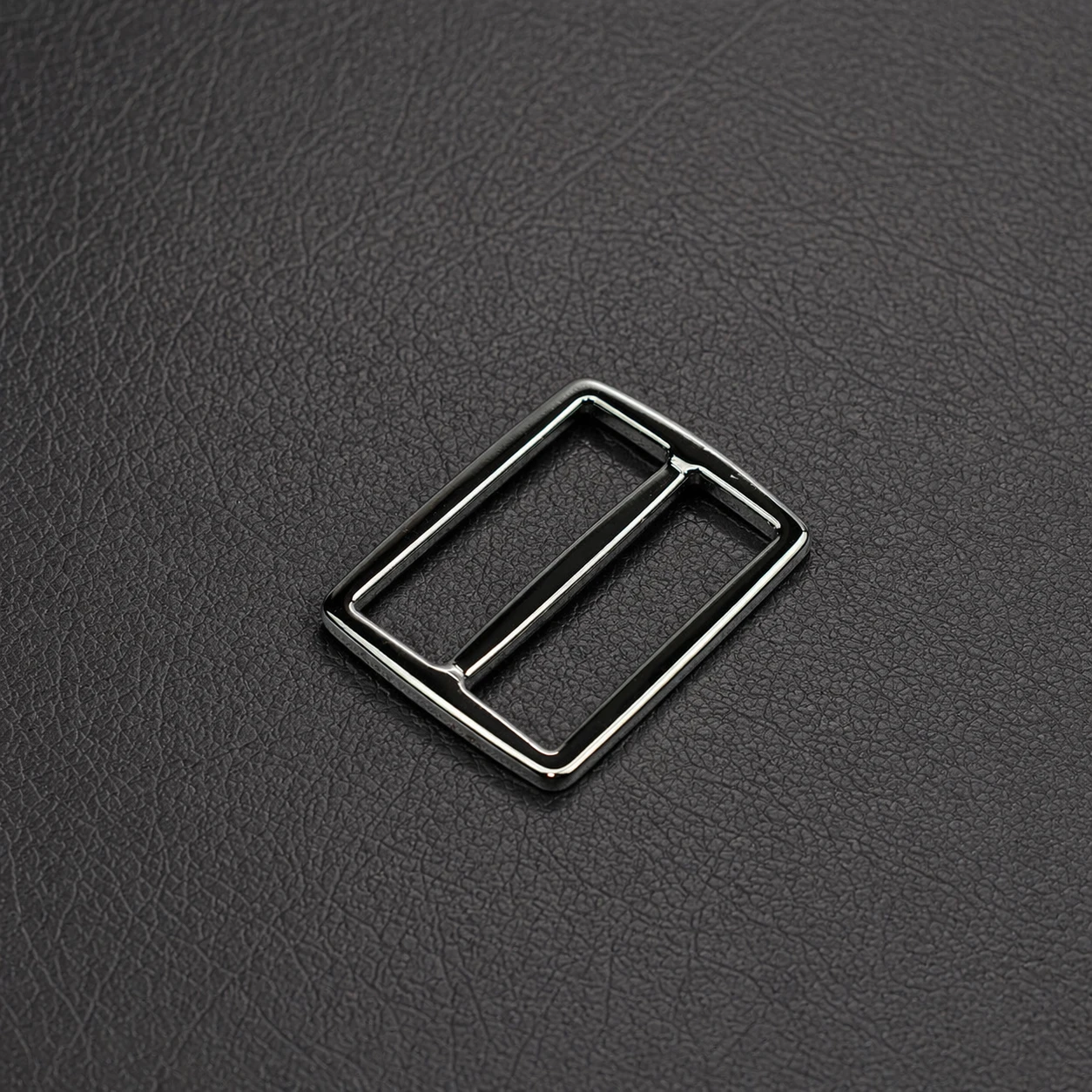 AB-179 adjuster buckle