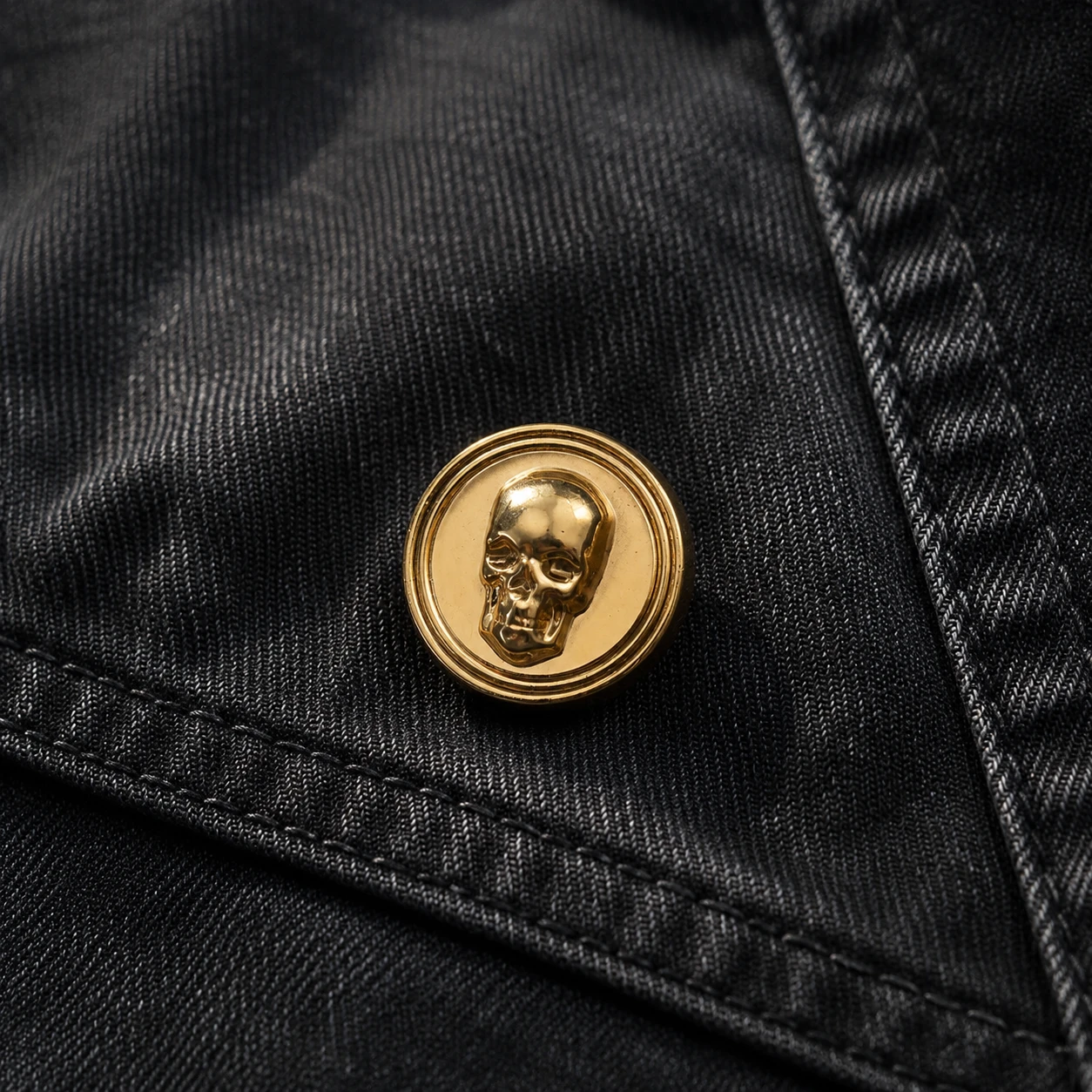 BT-220 metal button